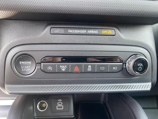 Photo of 2025 DESERT SAND Ford Bronco Sport