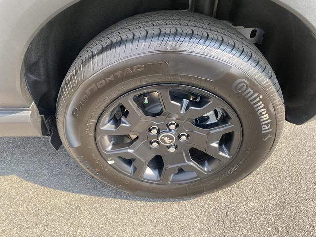 Photo of 2025 DESERT SAND Ford Bronco Sport