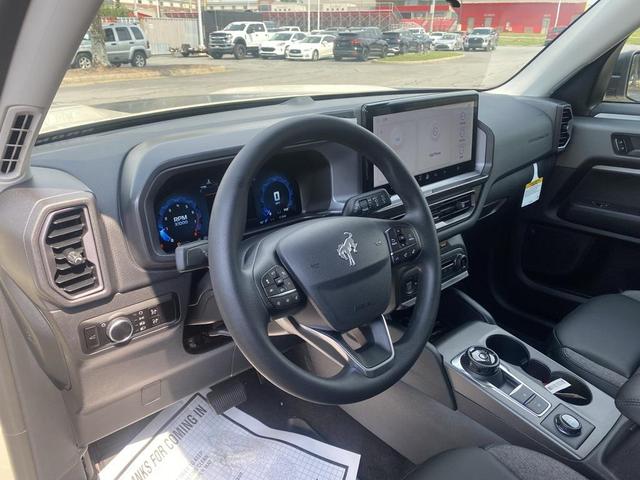 Photo of 2025 DESERT SAND Ford Bronco Sport