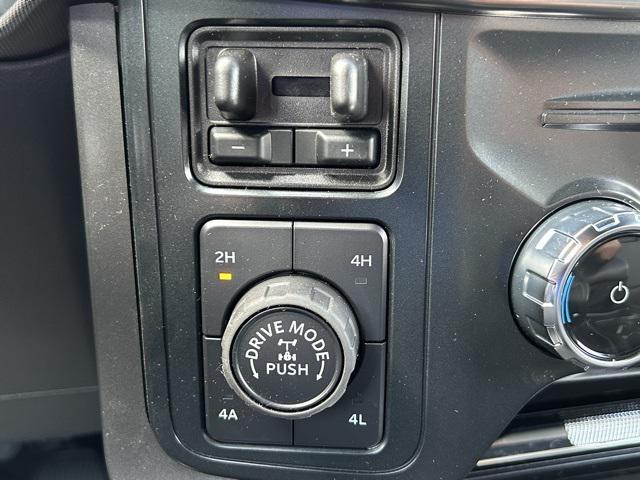 Photo of 2025 White Metallic Ford F-150
