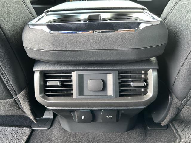Photo of 2025 White Metallic Ford F-150
