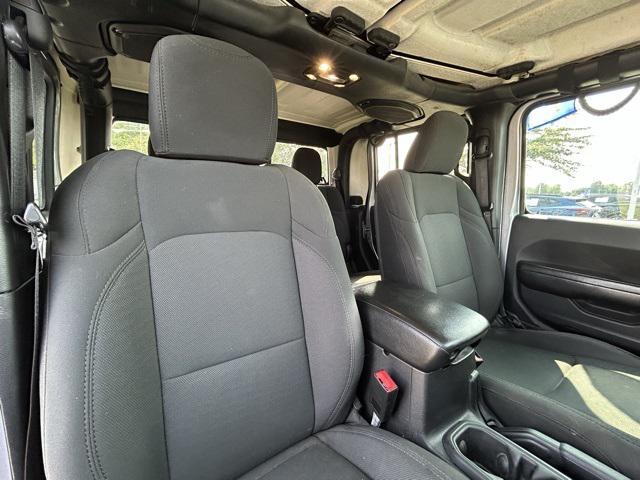 Photo of 2020 Billet Silver Metallic Clearcoat Jeep Gladiator