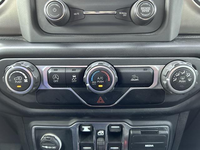 Photo of 2020 Billet Silver Metallic Clearcoat Jeep Gladiator