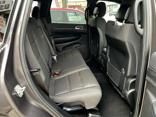 Photo of 2019 Charcoal Jeep Grand Cherokee