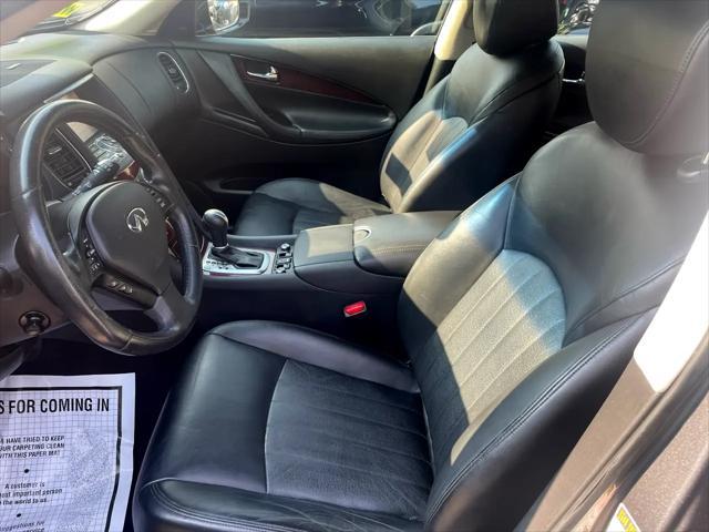 Photo of 2017 Graphite Shadow INFINITI QX50