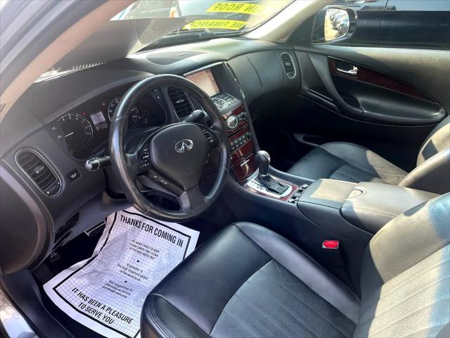 Photo of 2017 Graphite Shadow INFINITI QX50