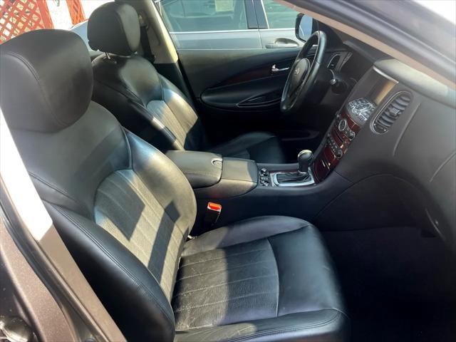 Photo of 2017 Graphite Shadow INFINITI QX50