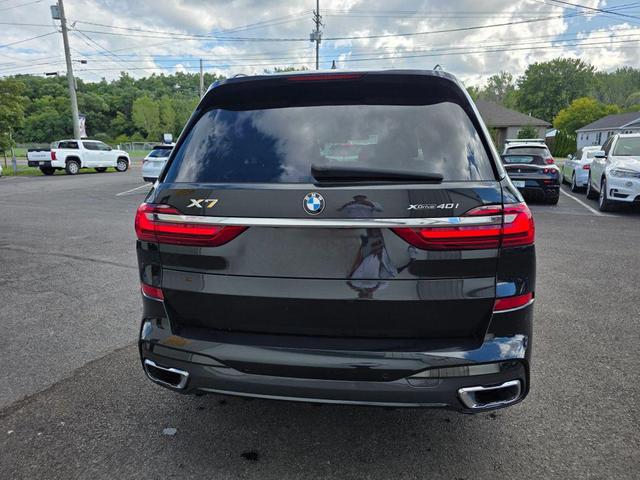 Photo of 2019 Black Sapphire Metallic BMW X7