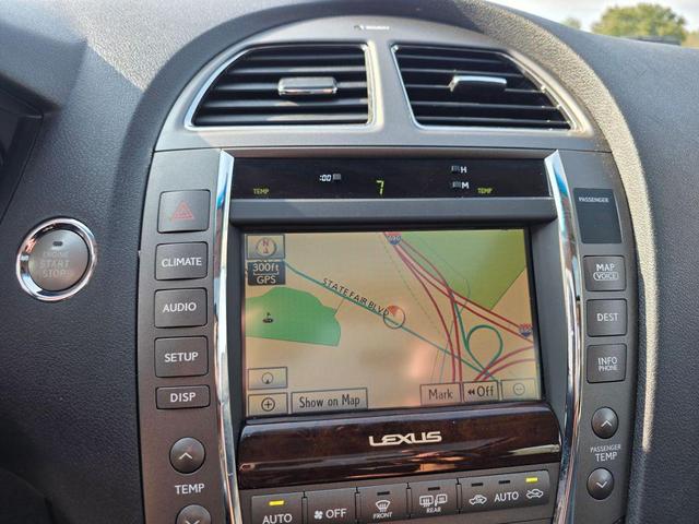 Photo of 2010 Silver Lexus ES 350