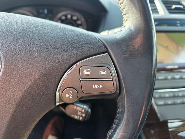 Photo of 2010 Silver Lexus ES 350