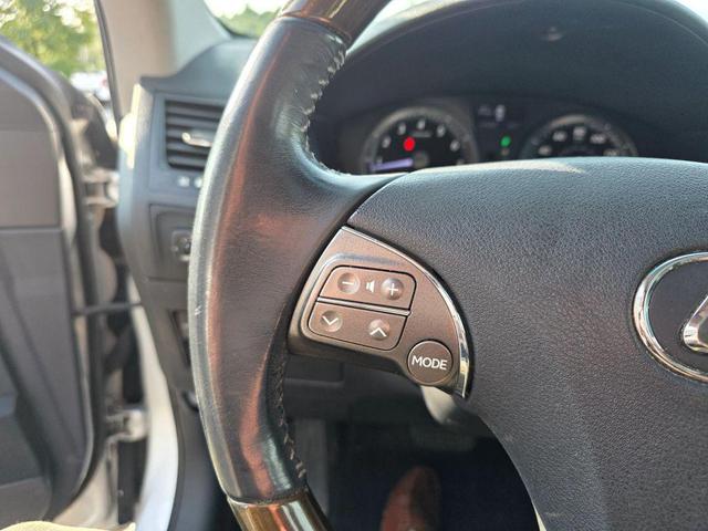 Photo of 2010 Silver Lexus ES 350