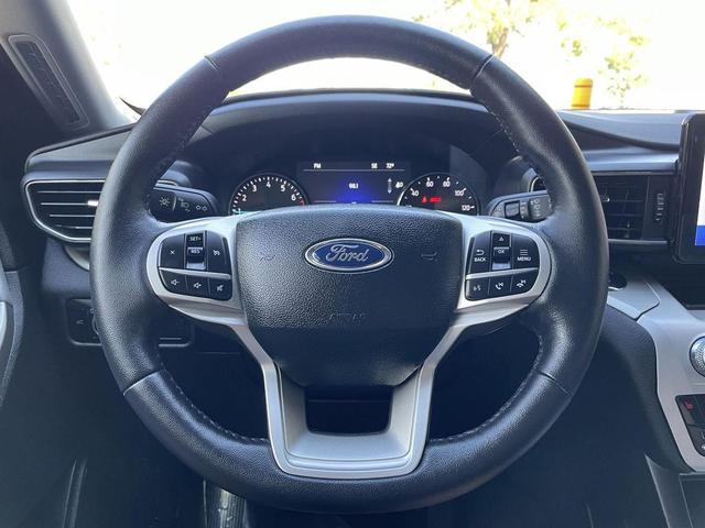 Photo of 2023 Carbonized Gray Metallic Ford Explorer