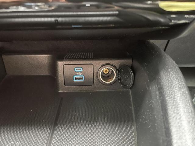 Photo of 2022 Carbonized Gray Ford Escape