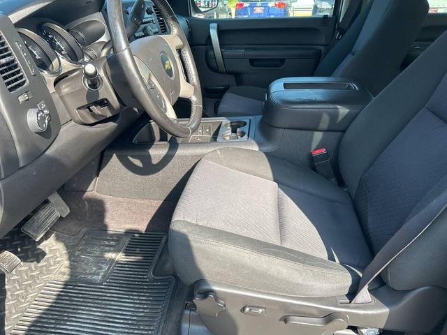 Photo of 2013 Pewter Chevrolet Silverado 1500