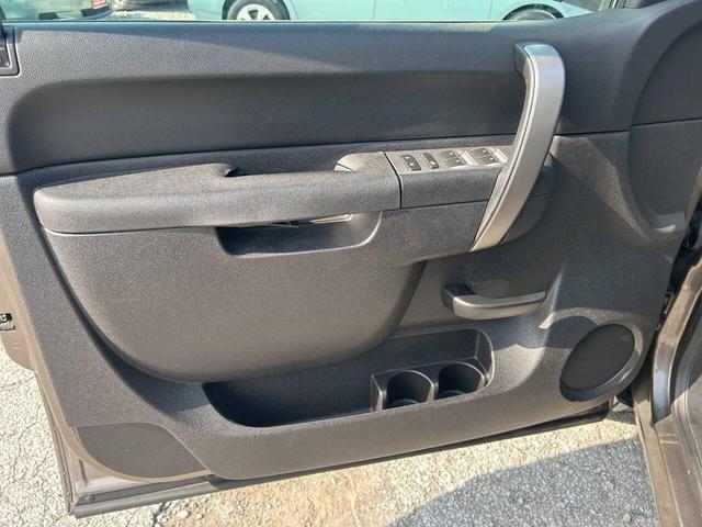 Photo of 2013 Pewter Chevrolet Silverado 1500