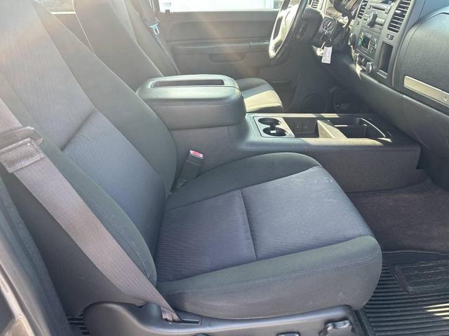 Photo of 2013 Pewter Chevrolet Silverado 1500