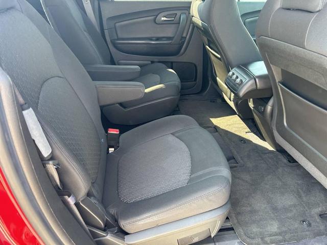 Photo of 2012 Burgundy Chevrolet Traverse