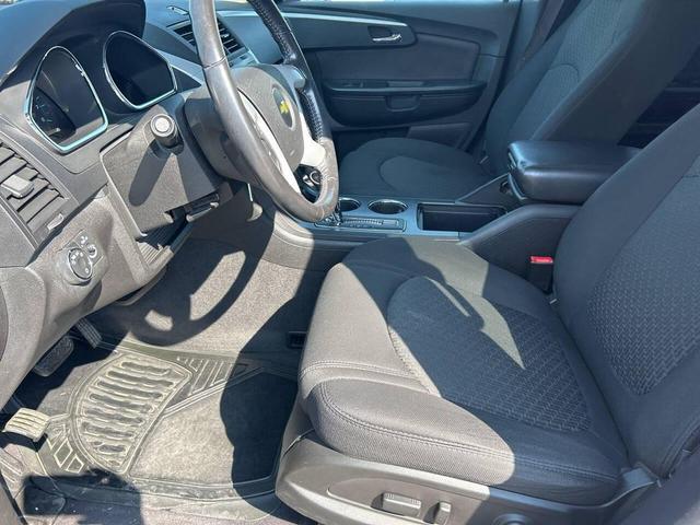 Photo of 2012 Burgundy Chevrolet Traverse