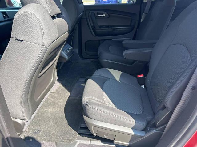 Photo of 2012 Burgundy Chevrolet Traverse