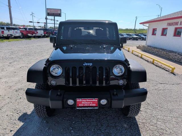 Photo of 2015 Black Clearcoat Jeep Wrangler Unlimited