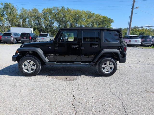 Photo of 2015 Black Clearcoat Jeep Wrangler Unlimited