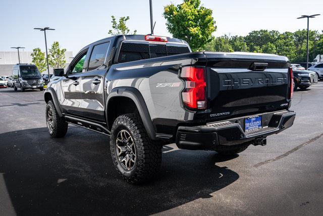 Photo of 2024 Black Chevrolet Colorado