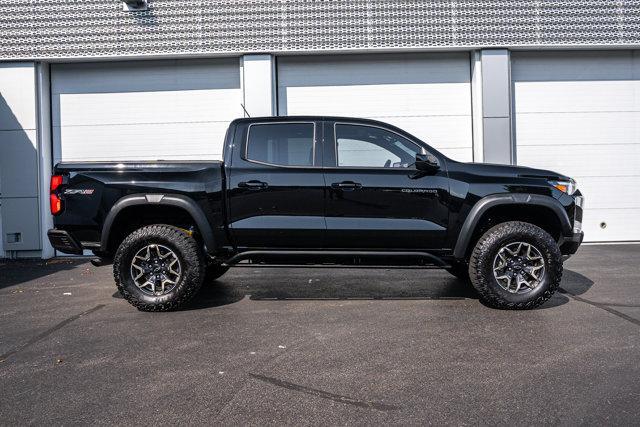 Photo of 2024 Black Chevrolet Colorado
