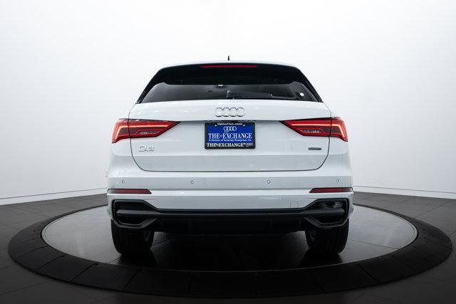 Photo of 2025 Glacier White Audi Q3