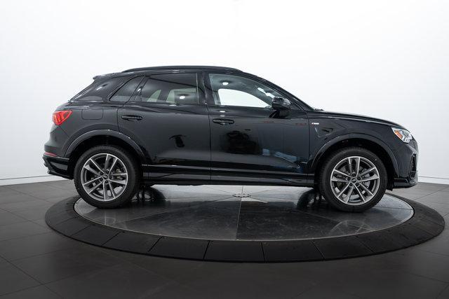 Photo of 2025 Black Audi Q3