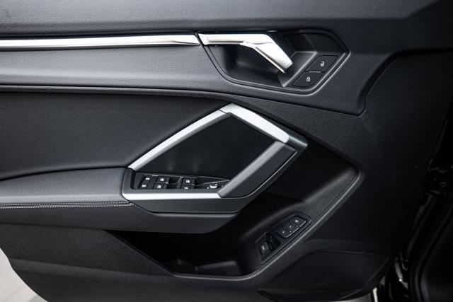 Photo of 2025 Black Audi Q3