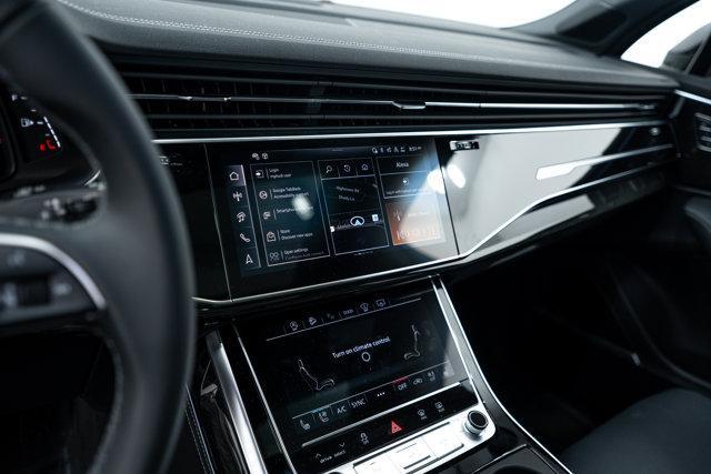 Photo of 2025 Black Audi Q7