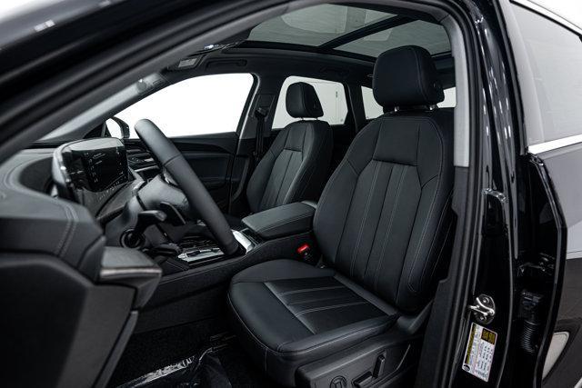 Photo of 2025 Black Audi Q5