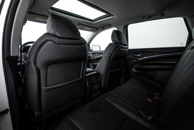 Photo of 2018 White Diamond Pearl Acura MDX