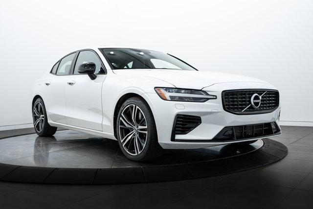 2022 Volvo S60 Recharge Plug-in Hybrid