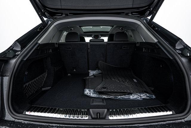 Photo of 2025 Gray Metallic Audi Q5