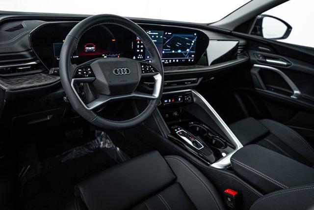 Photo of 2025 Gray Metallic Audi Q5