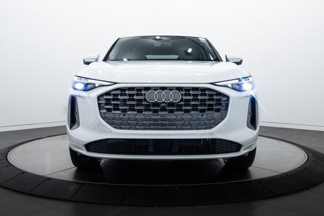 Photo of 2025 Glacier White Audi Q5