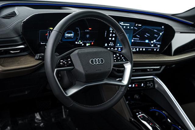 Photo of 2025 Glacier White Audi Q5