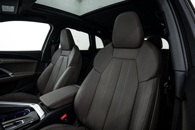 Photo of 2025 Glacier White Audi Q5
