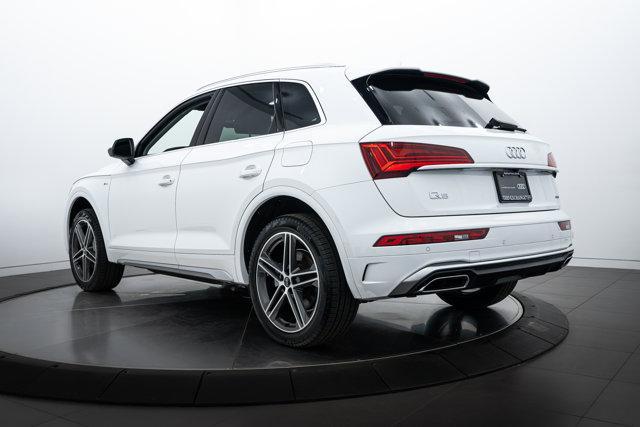 Photo of 2025 Arkona White Audi Q5