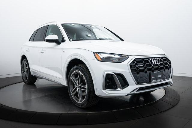Photo of 2025 Arkona White Audi Q5
