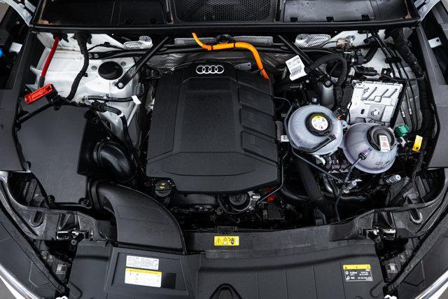 Photo of 2025 Arkona White Audi Q5