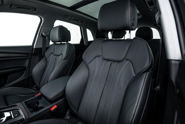 Photo of 2025 Arkona White Audi Q5