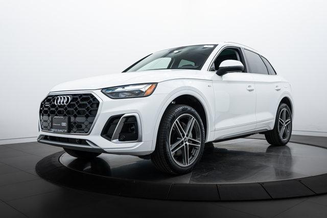 Photo of 2025 Arkona White Audi Q5