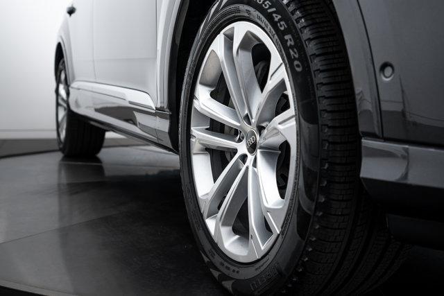 Photo of 2025 Samurai Gray Metallic Audi Q7