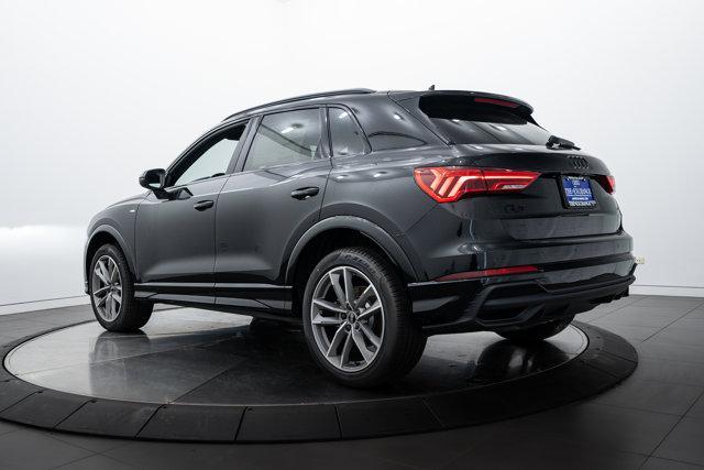 Photo of 2025 Black Audi Q3