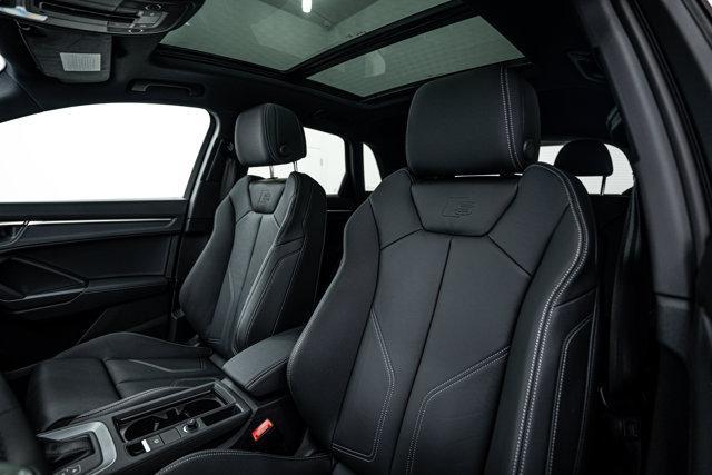 Photo of 2025 Black Audi Q3
