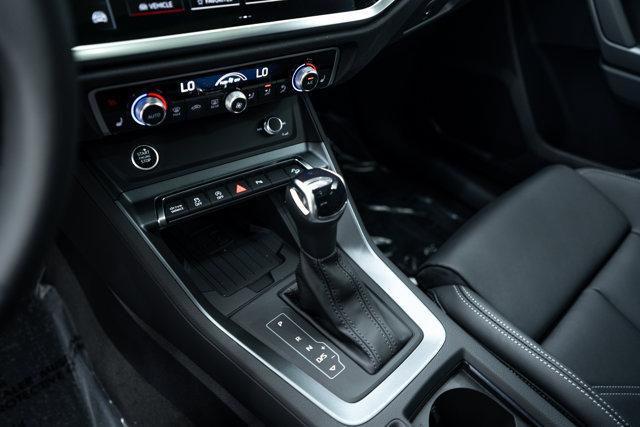 Photo of 2025 Black Audi Q3