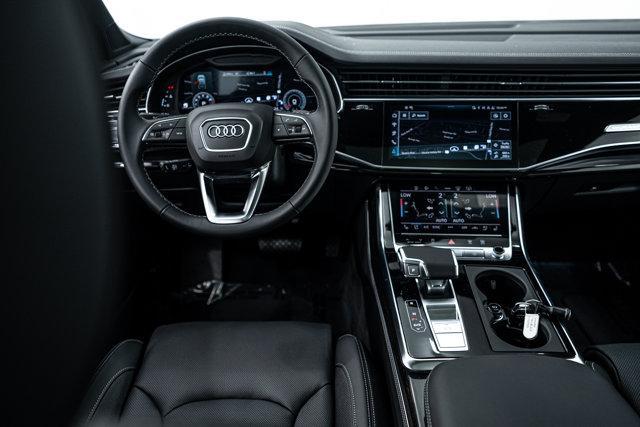 Photo of 2025 Gray Audi Q7
