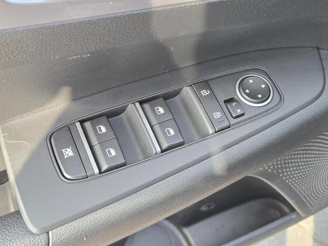 Photo of 2022 Aurora Black Kia Forte